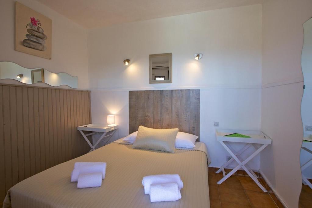 Hotel Le Niobel - Hotel De Charme Belgodère Oda fotoğraf