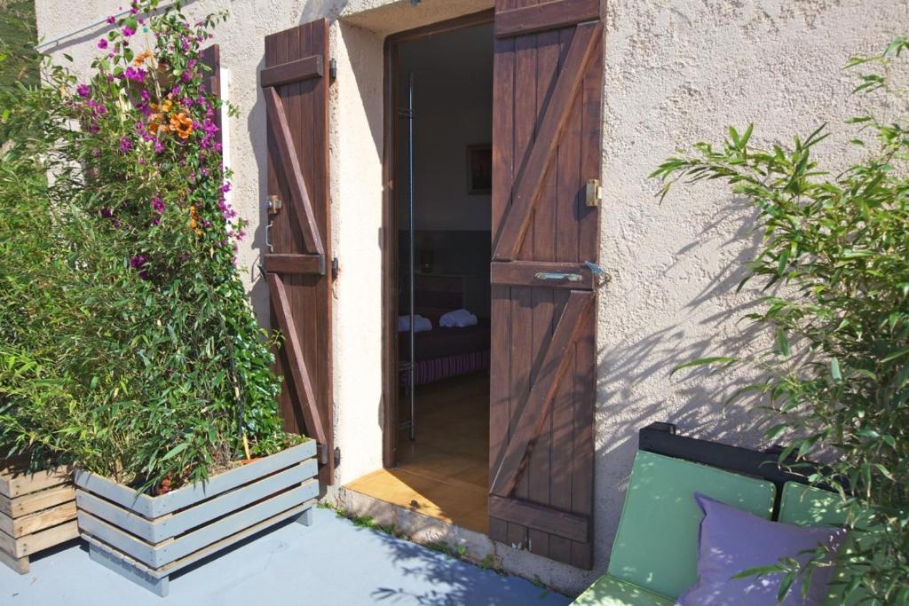 Hotel Le Niobel - Hotel De Charme Belgodère Oda fotoğraf
